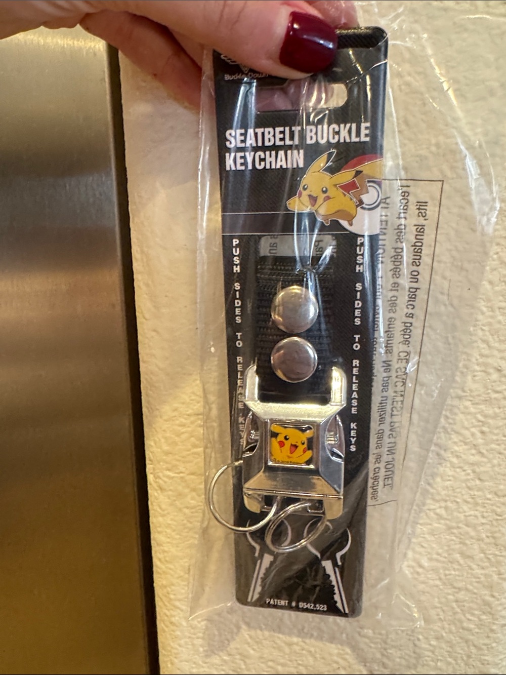 Pokemon Pikachu Seatbelt Buckle Keychain - Black & Yellow